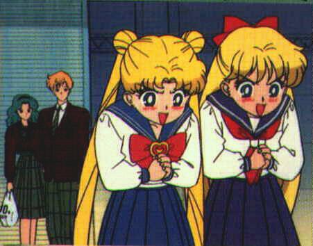 Mina y Serena conocen a Haruka y Michiru